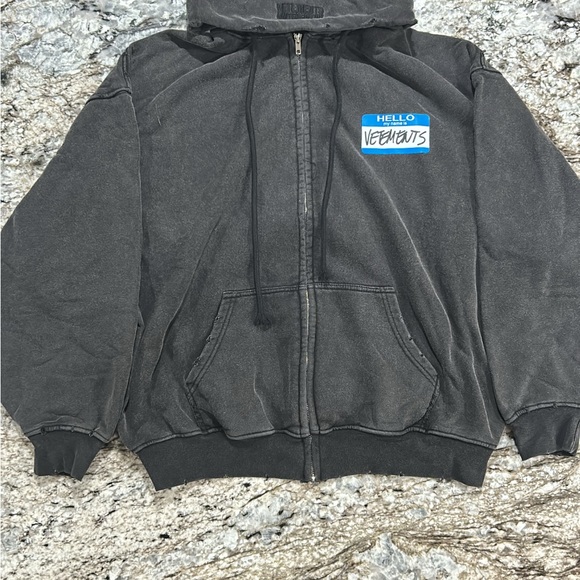 Vetements “Hello I’m Vetements” zipup size small - Picture 1 of 6